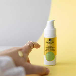 Emulsyjne serum antyoksydacyjne z 10% ascorbyl tetraisopalmitate Rewitalizacja i Odżywienie 